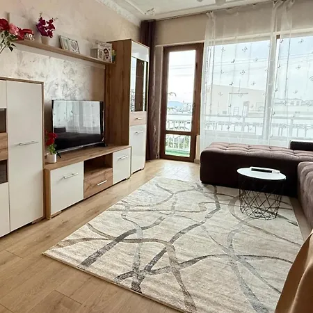 Diamond - Next To Grand Mall Апартаменты *