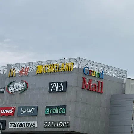 Diamond - Next To Grand Mall