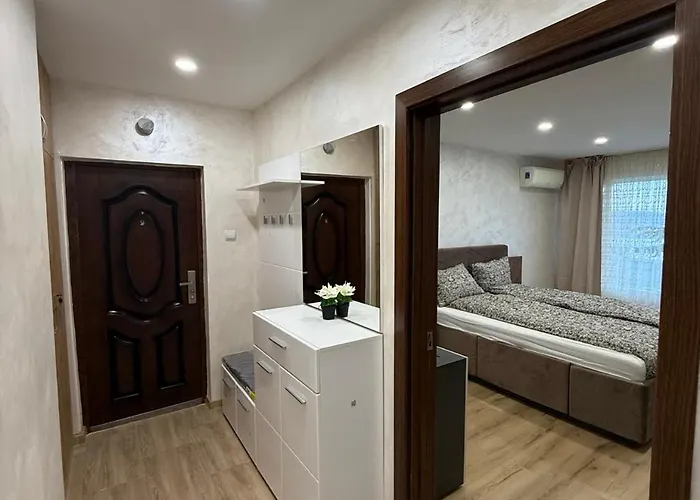 Diamond - Next To Grand Mall Апартамент *